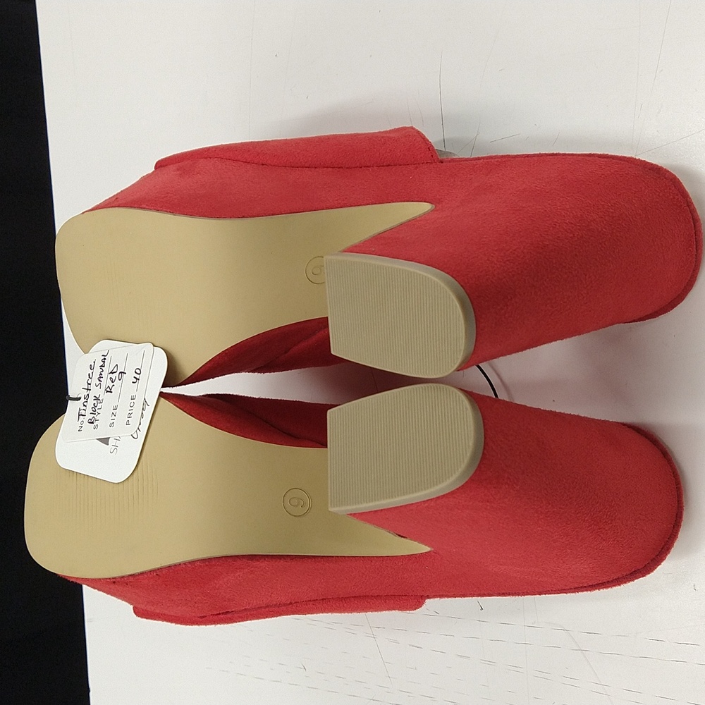 Sandals - Picture 4 of 5